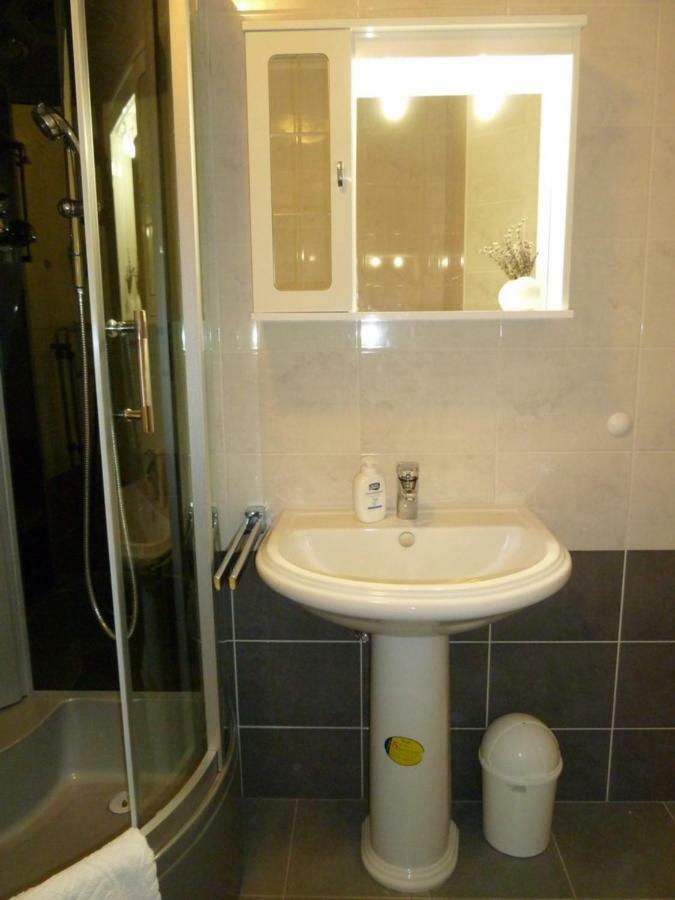 Nice Apartment & Room In Cavtat Extérieur photo