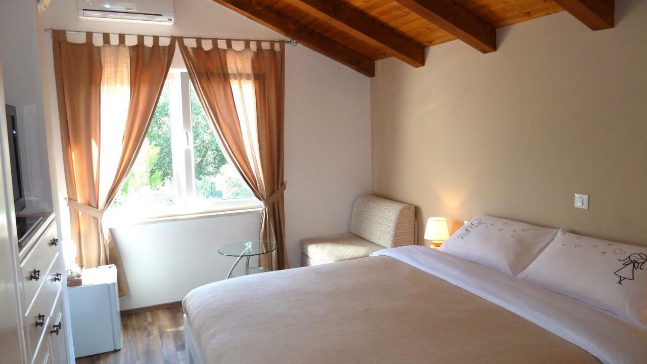 Nice Apartment & Room In Cavtat Extérieur photo